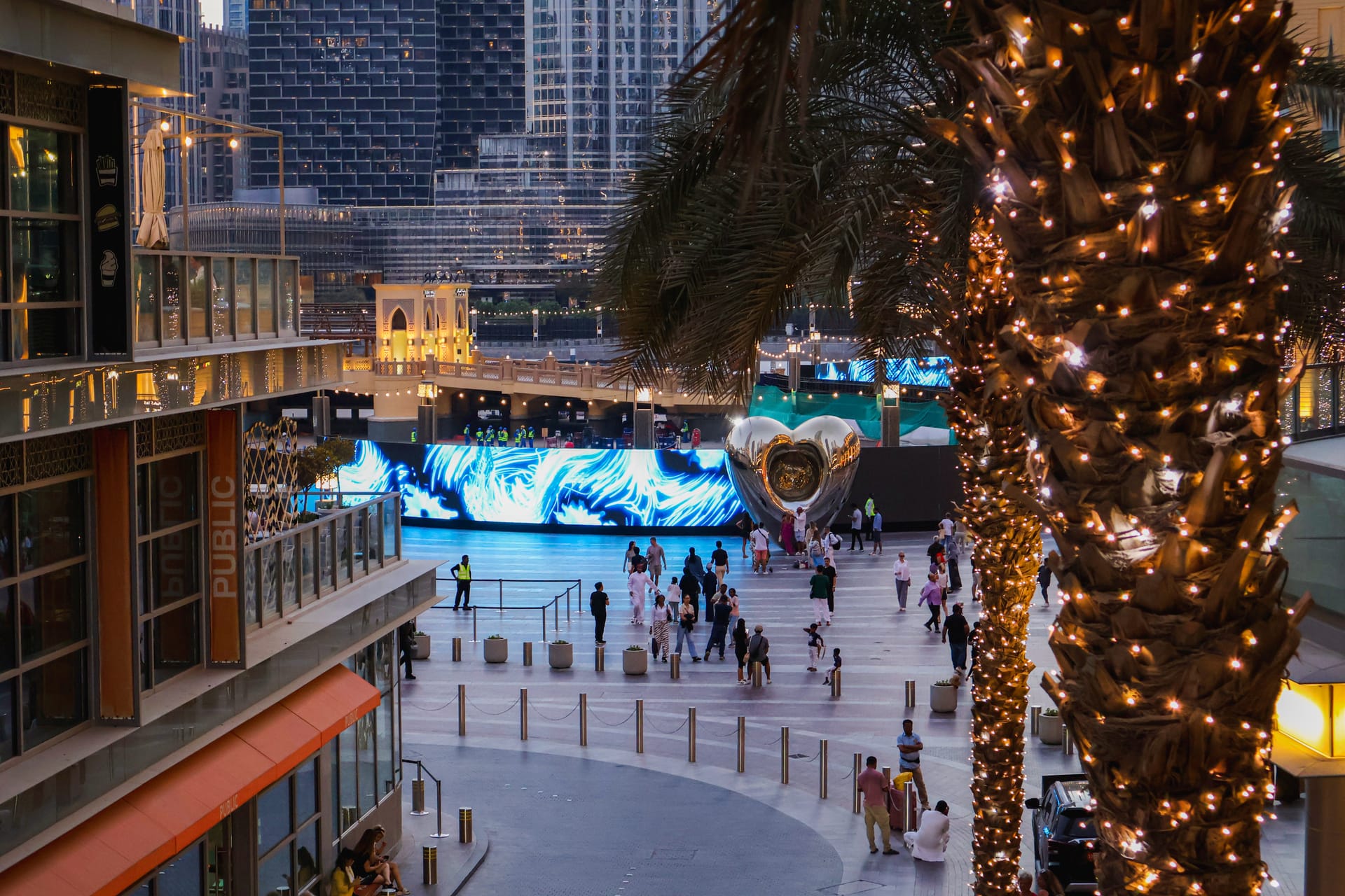 Dubai Fountain – Middle East’s Longest Digital Screen project imagery 2