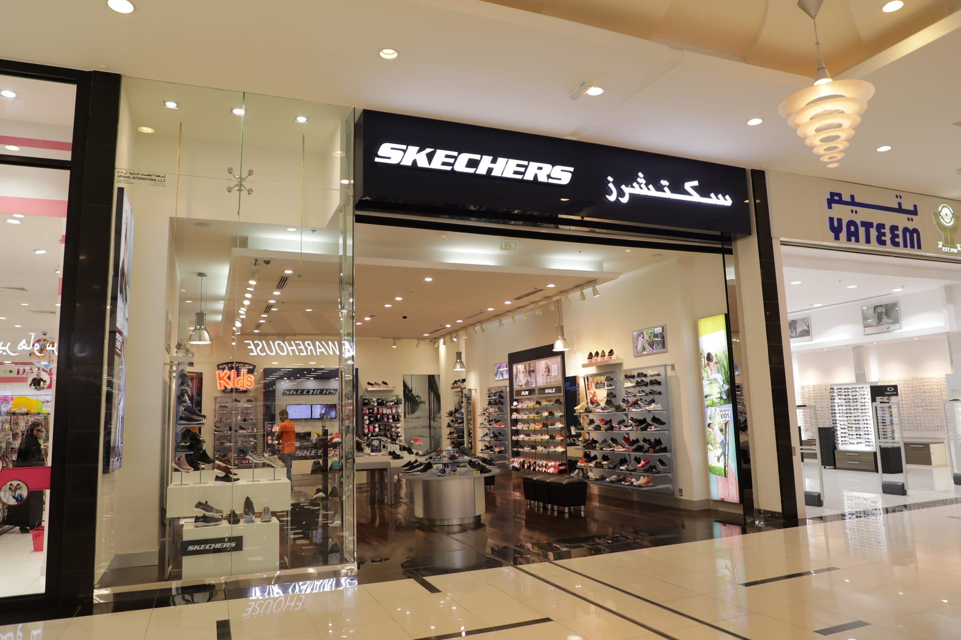 Skechers